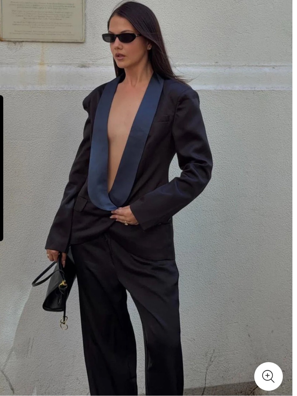 Lioness - Black plunge blazer
